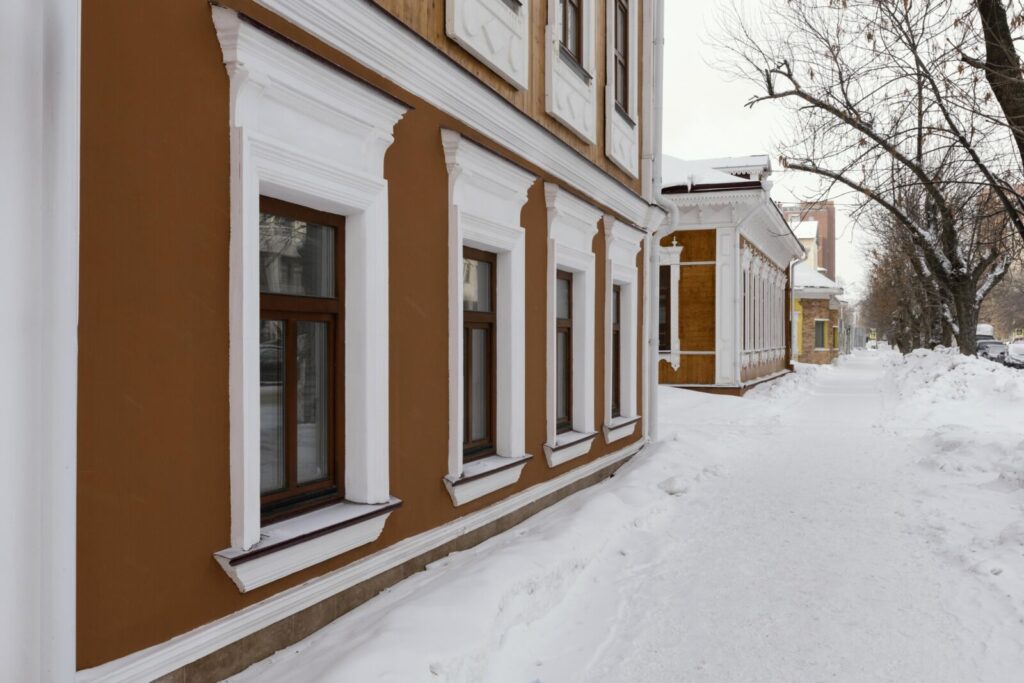 Ремонт фасада зимой зимний ремонт фасада в Москве
